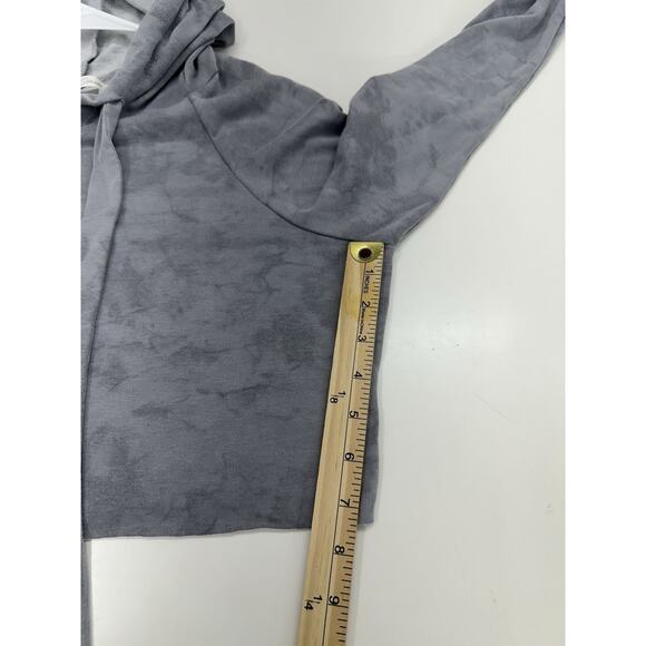 Quiet Storm Womens Sweatshirt Size Medium Gray Tye-Dye Pullover Hooded Cropped - Picture 9 of 14